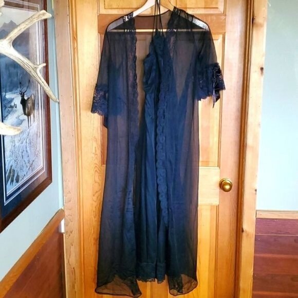 Perfectform Vintage Black Lace & Ribbons Sheer 2 piece Sz. 32C Negligee & Robe - Picture 1 of 13